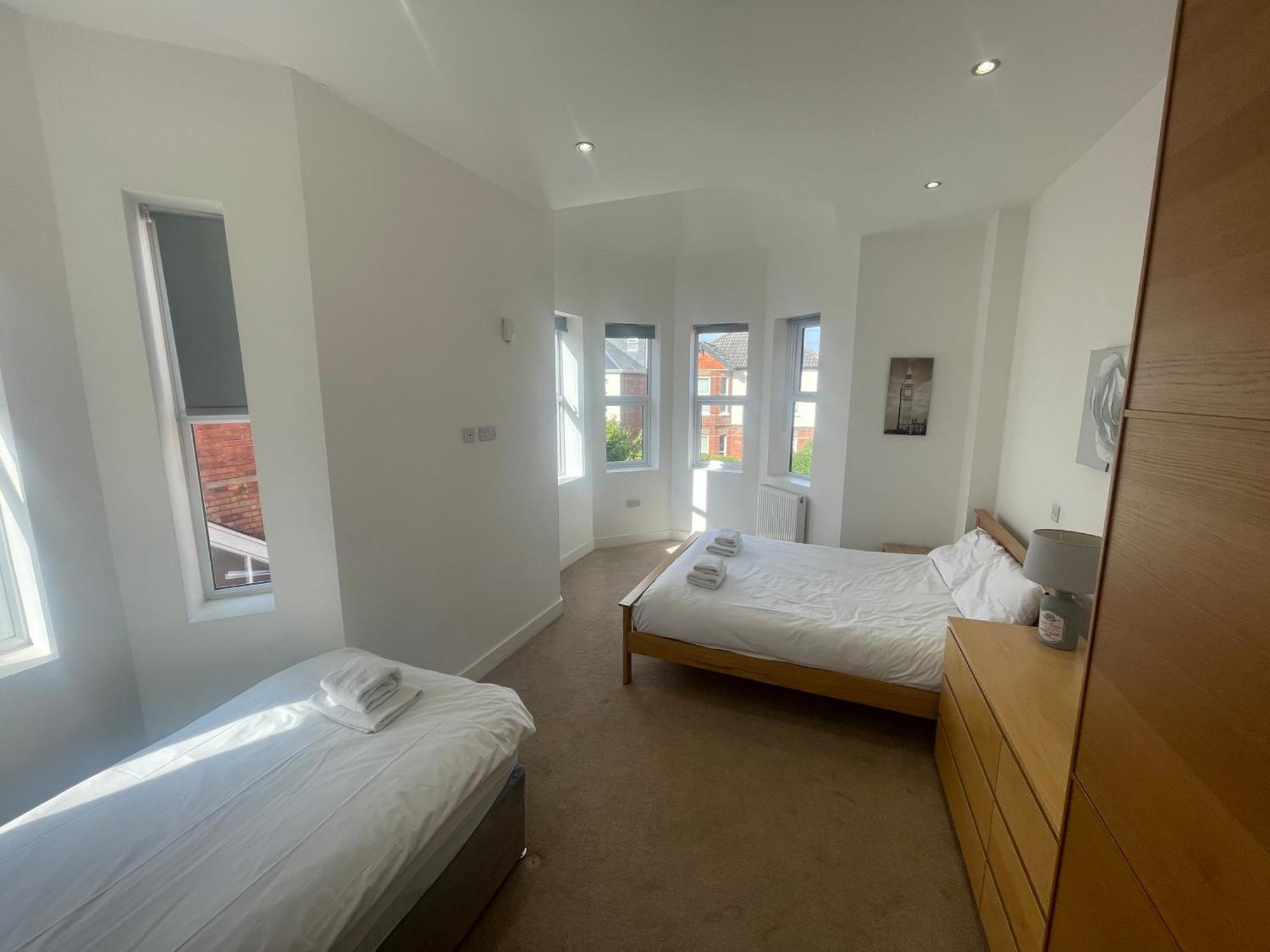 Holiday Home Hot Tub&Sauna Bournemouth Exterior foto