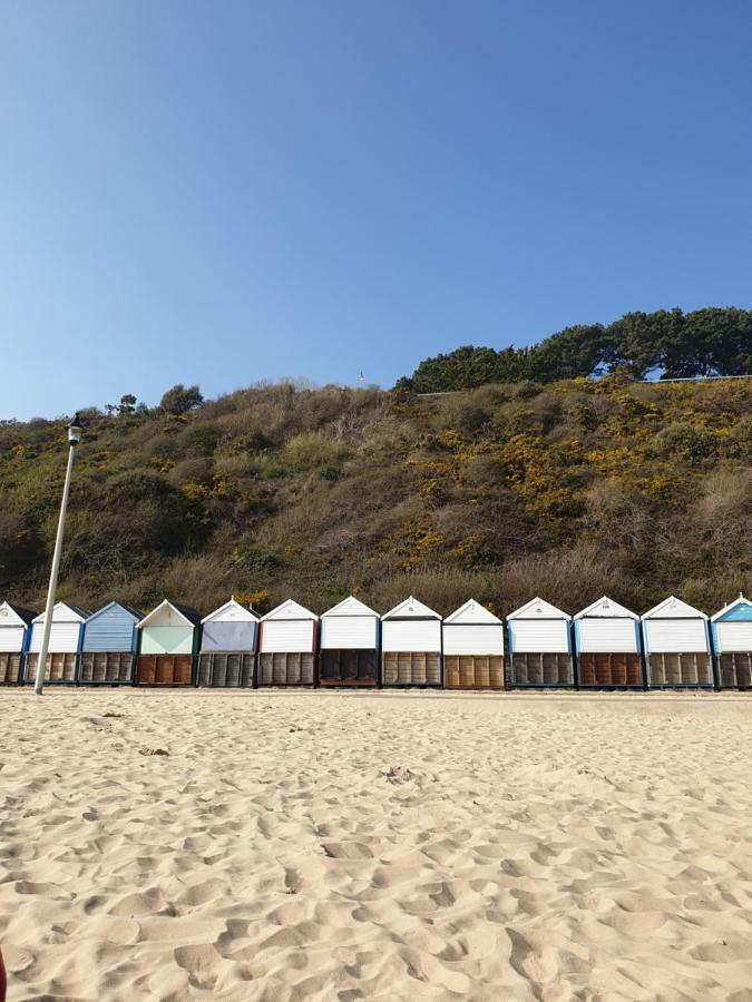 Holiday Home Hot Tub&Sauna Bournemouth Exterior foto